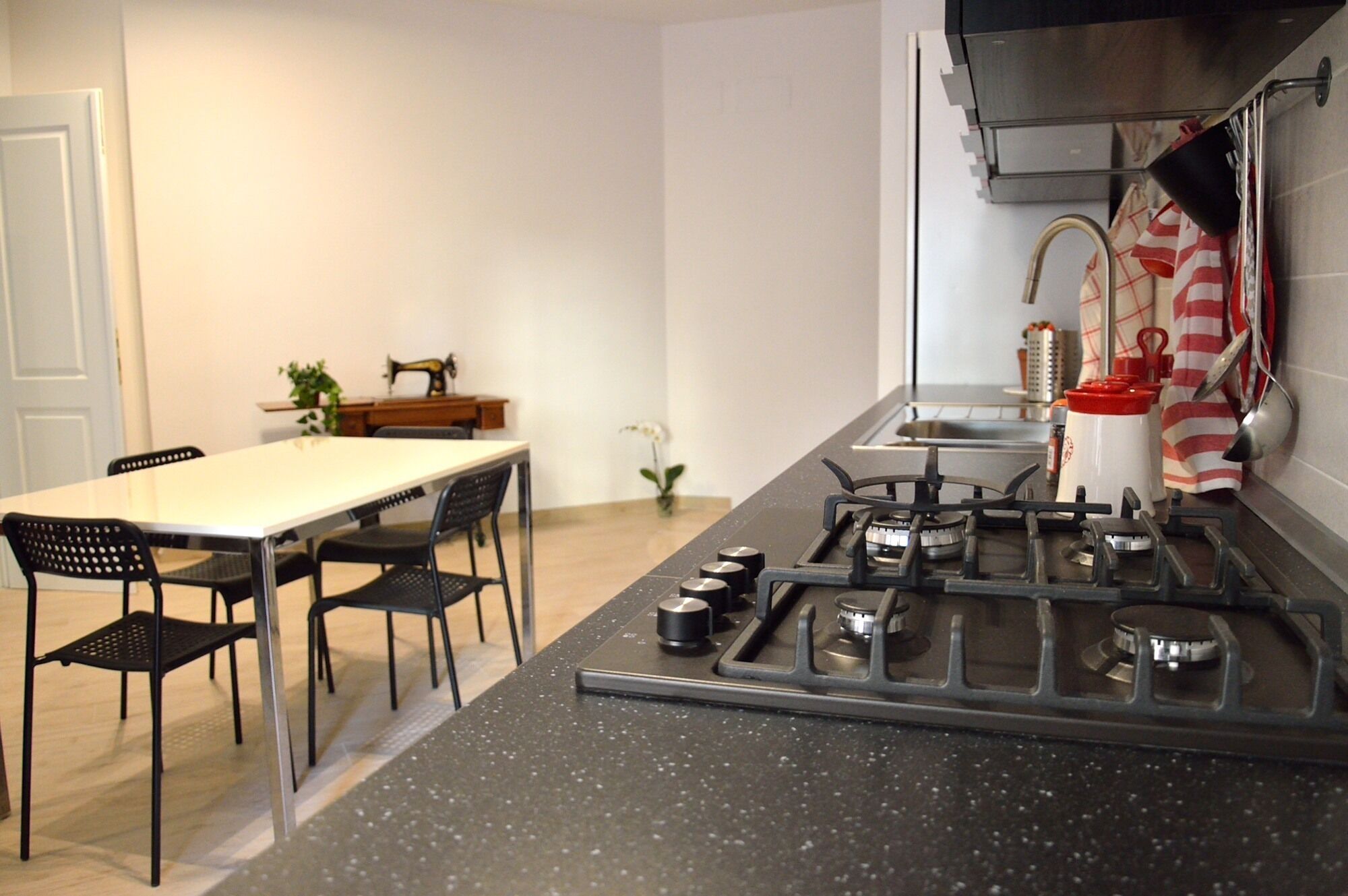 Microwave, dishwasher, coffee/tea maker, cookware/dishes/utensils