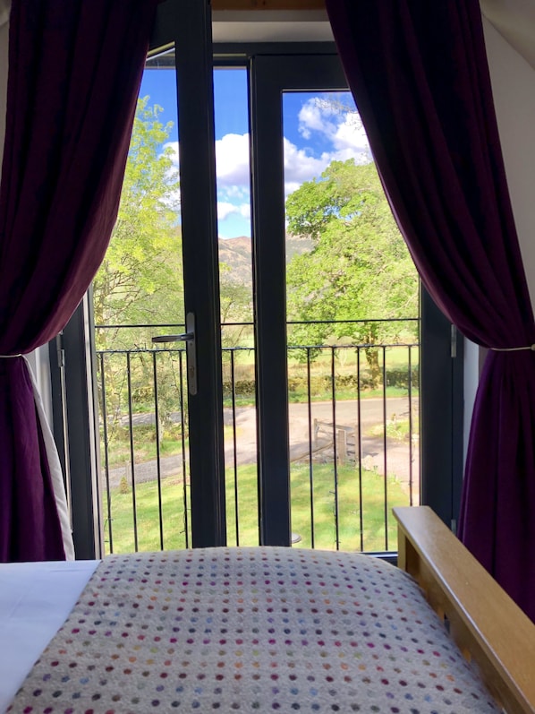 2 bedrooms, desk, iron/ironing board, travel cot