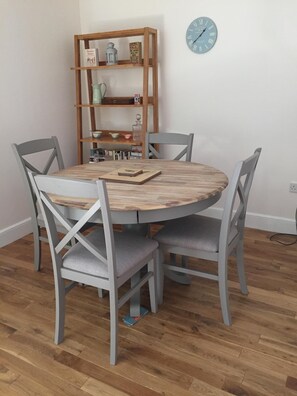 Dining - Detached coach house in grounds of listed Manse, Pittenweem (Pittenweem)