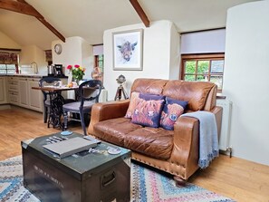 Smart TV, DVD player, books, stereo - 1 bedroom historic barn conversion on smallholding with alpacas, goats and pigs (Lanner,)