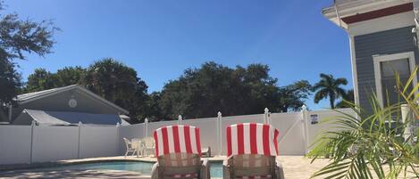 Piscine extérieure, piscine chauffée