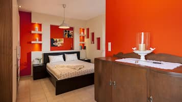 1 bedroom, iron/ironing board, WiFi, bed sheets