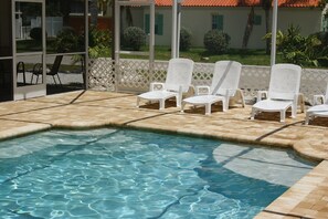 Outdoor pool, a heated pool