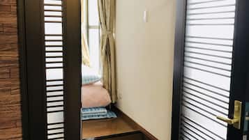 Twin Room | 1 bedroom, in-room safe, blackout drapes, soundproofing