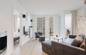 2 عدّة غرف نوم وواي فاي مجانًا وملاءات أسرّة