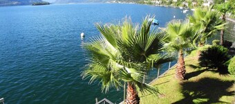 Cet appartement de 3.5 pièces (102 m2) est situé dans la résidence "Acapulco" à Po