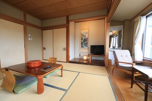 Japanese Style Room For 4 People | Down comforters, in-room safe, blackout drapes, free WiFi