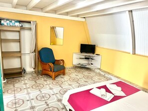 3 quartos, ferros/tábuas de passar roupa, Wi-Fi, roupa de cama