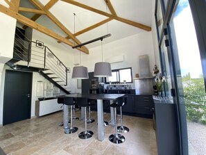 Interior - Haven of peace in the vineyards (Violes)