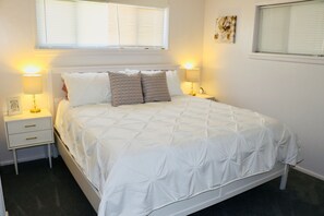 4 bedrooms, desk, iron/ironing board, travel crib