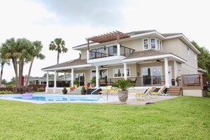 Exterior - Luxury  Villa with heated pool, spa/hot tub, dock, near beach,  Sunsets! (St. Augustine)