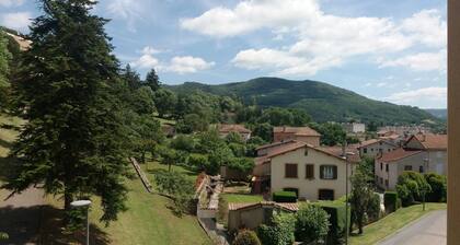 Studio dans domaine arboré avec piscine, bar et restaurant (sans TV)