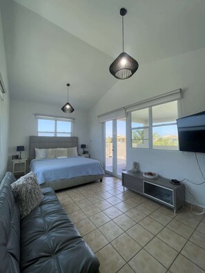 4 quartos, ferros/tábuas de passar roupa, berço de viagem, Wi-Fi