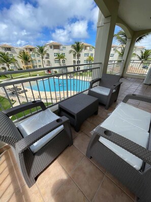 Property grounds - #9 Jobos Beach 4BR, 3BA Penthouse w/ Pool Table (Isabela)