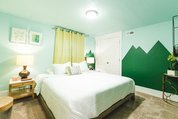 1 bedroom, iron/ironing board, WiFi, bed sheets