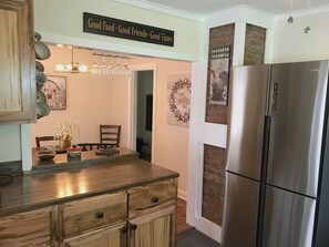 Interior - 1945 Farmhouse Cottage Near Asheville & The Biltmore Estate – Pup friendly! (Asheville)