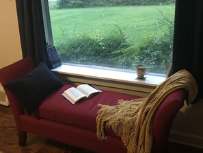 Interior - 1945 Farmhouse Cottage Near Asheville & The Biltmore Estate – Pup friendly! (Asheville)