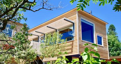 The Aurora- Award Winning- Sauna available