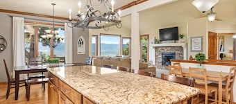 HenkeÀsalpaavat vuoristomaisemat LÀhellÀ ilmavoimien akatemiaa Poreallas MasterissÀ