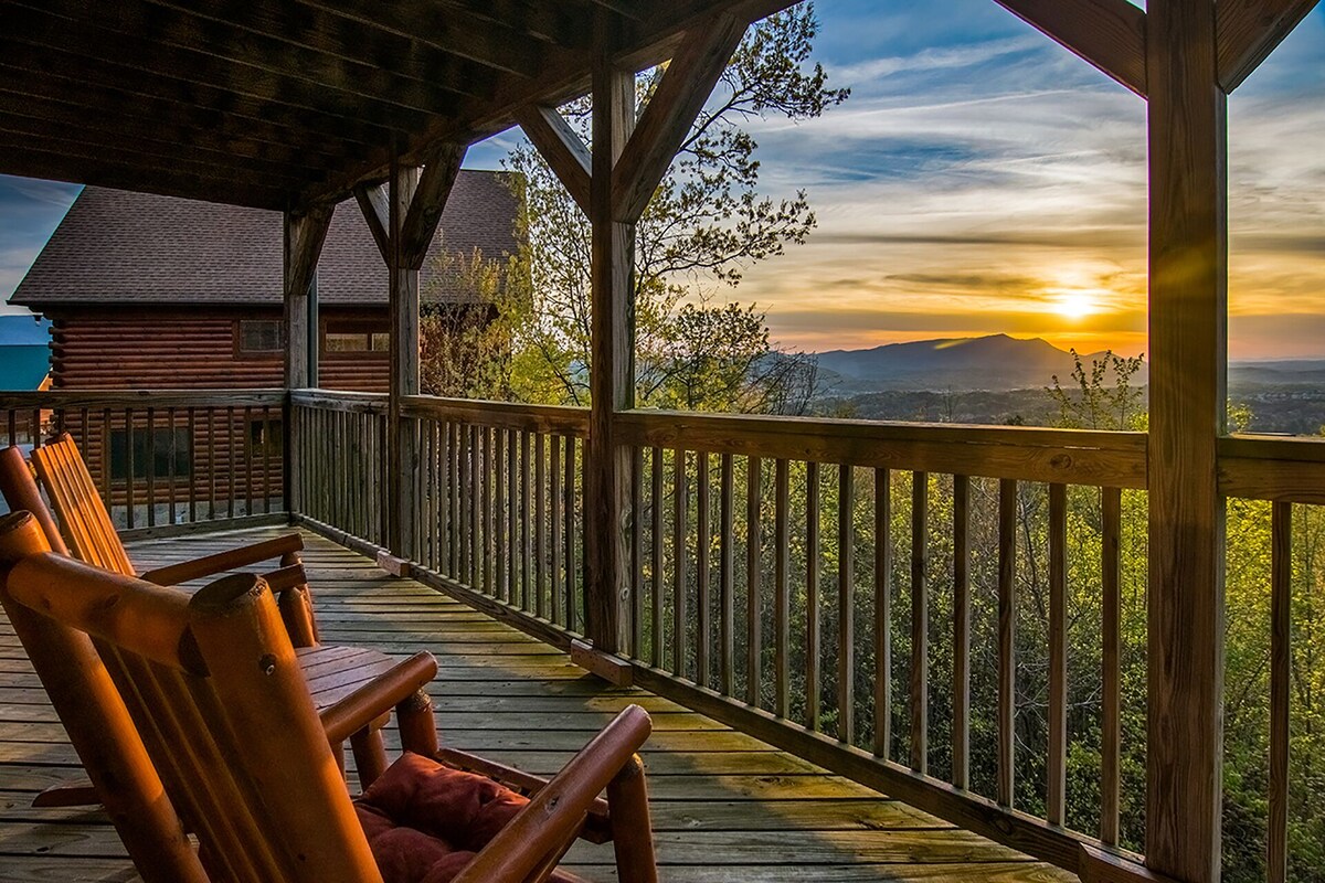 Amazing View#Dollywood#The Island#Gatlinburg#Fireworks#Sunset
