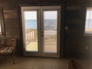 Interior - One of the best values around. Perfect for beach time, enjoying Mobile Bay, etc (Gulf Shores, AL)