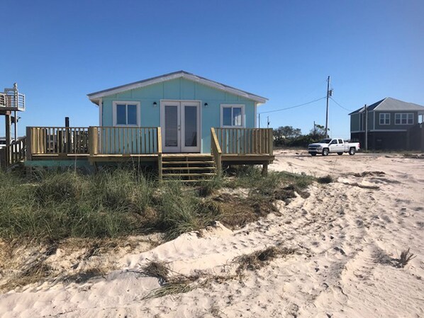 Exterior - One of the best values around. Perfect for beach time, enjoying Mobile Bay, etc (Gulf Shores, AL)