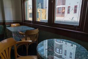 Interior detail - O'Malley's Hotel (Woolloomooloo)