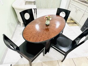 تناول الطعام