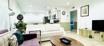 2BApartment,LasVegas,Strip,Pet-friendly,Lvcc,SALE,July4th,BestSpot,pool!