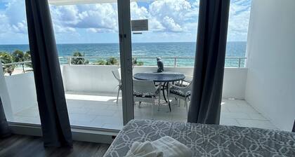 Suora merinäköala / parveke / oma ranta