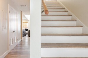 Interior - 10BR/10BA HeatedPool HotTub FirePit Easy Beach Access Basket/Pickle/VolleyBall (Gulf Shores)