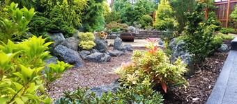 Reconnect ~ Relax ~  Rejuvenate ~ Explore ~  Larch Avenue Getaway