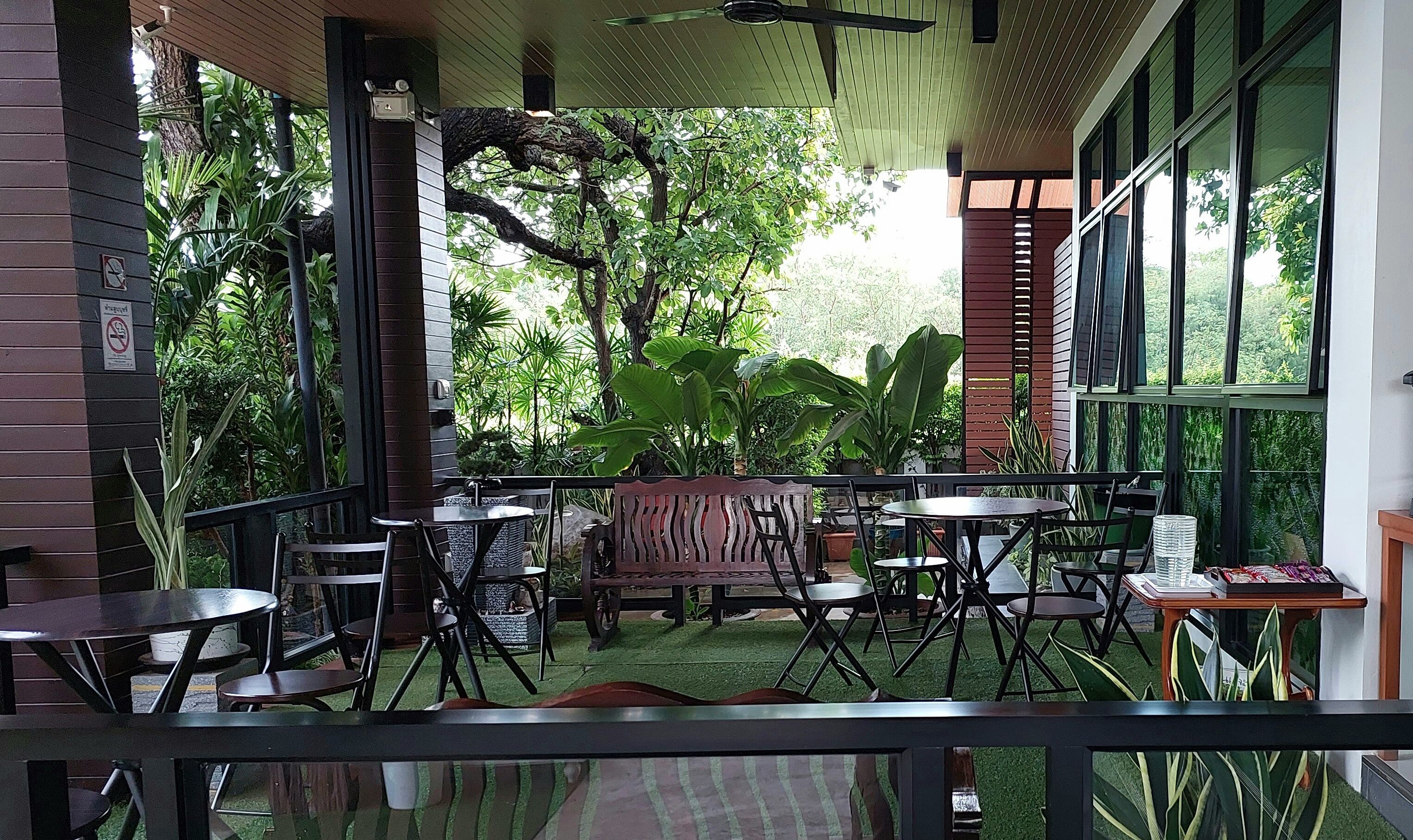 standard double room, 1 king bed, non smoking, garden area | hypo-allergenic bedding, desk, laptop workspace, blackout curtains