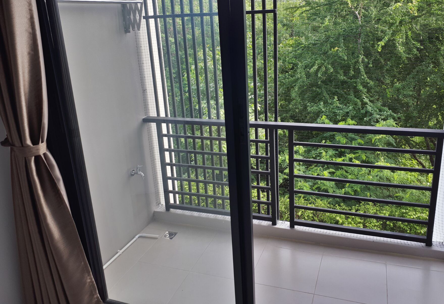 standard double room, 1 king bed, non smoking, garden area | hypo-allergenic bedding, desk, laptop workspace, blackout curtains