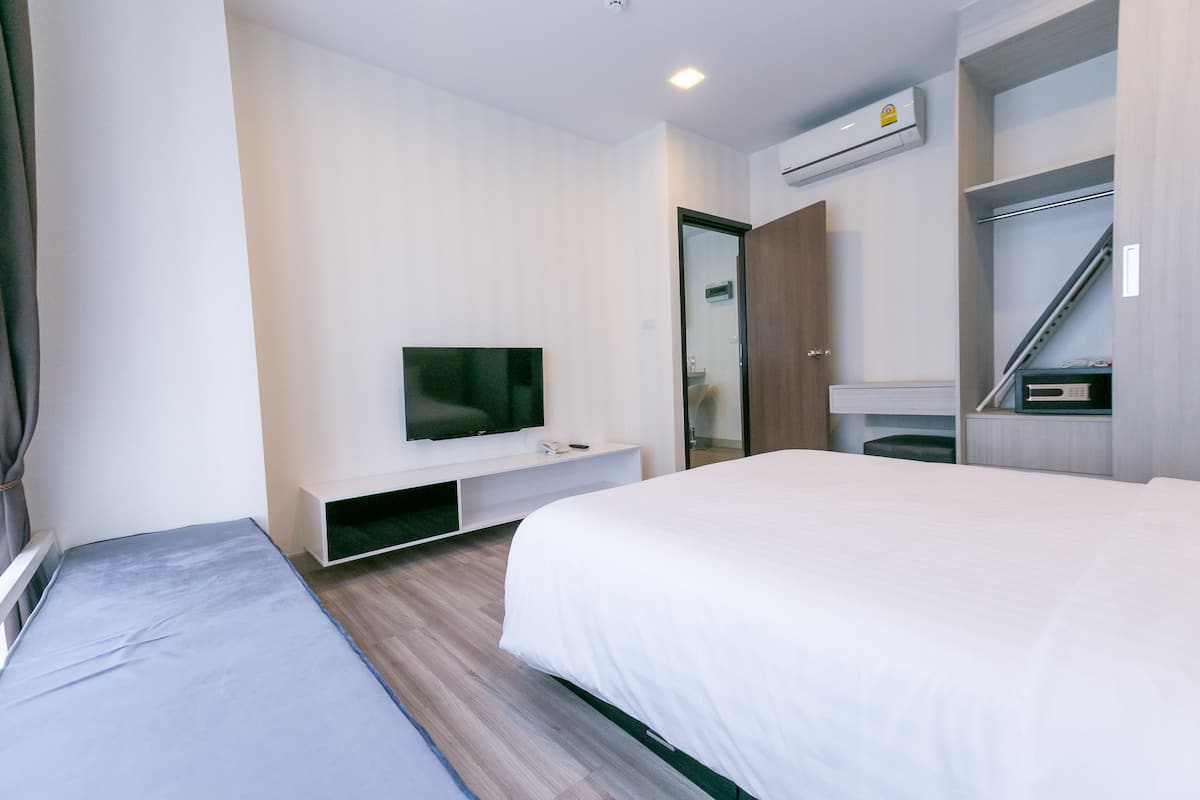 In-room safe, desk, blackout curtains, soundproofing