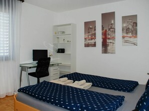 2 bedrooms, iron/ironing board, travel crib, free WiFi