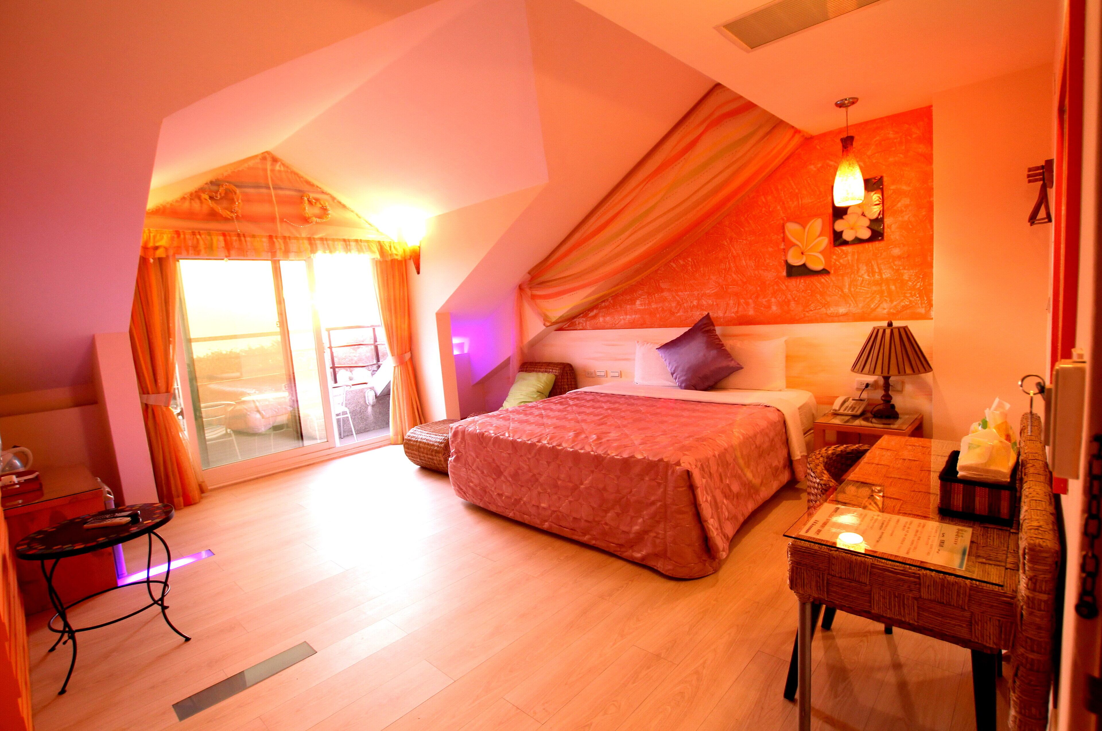 华丽双人房, 1 张大床, 阳台, 海景 | 办公桌、遮光窗帘、隔音、免费 WiFi