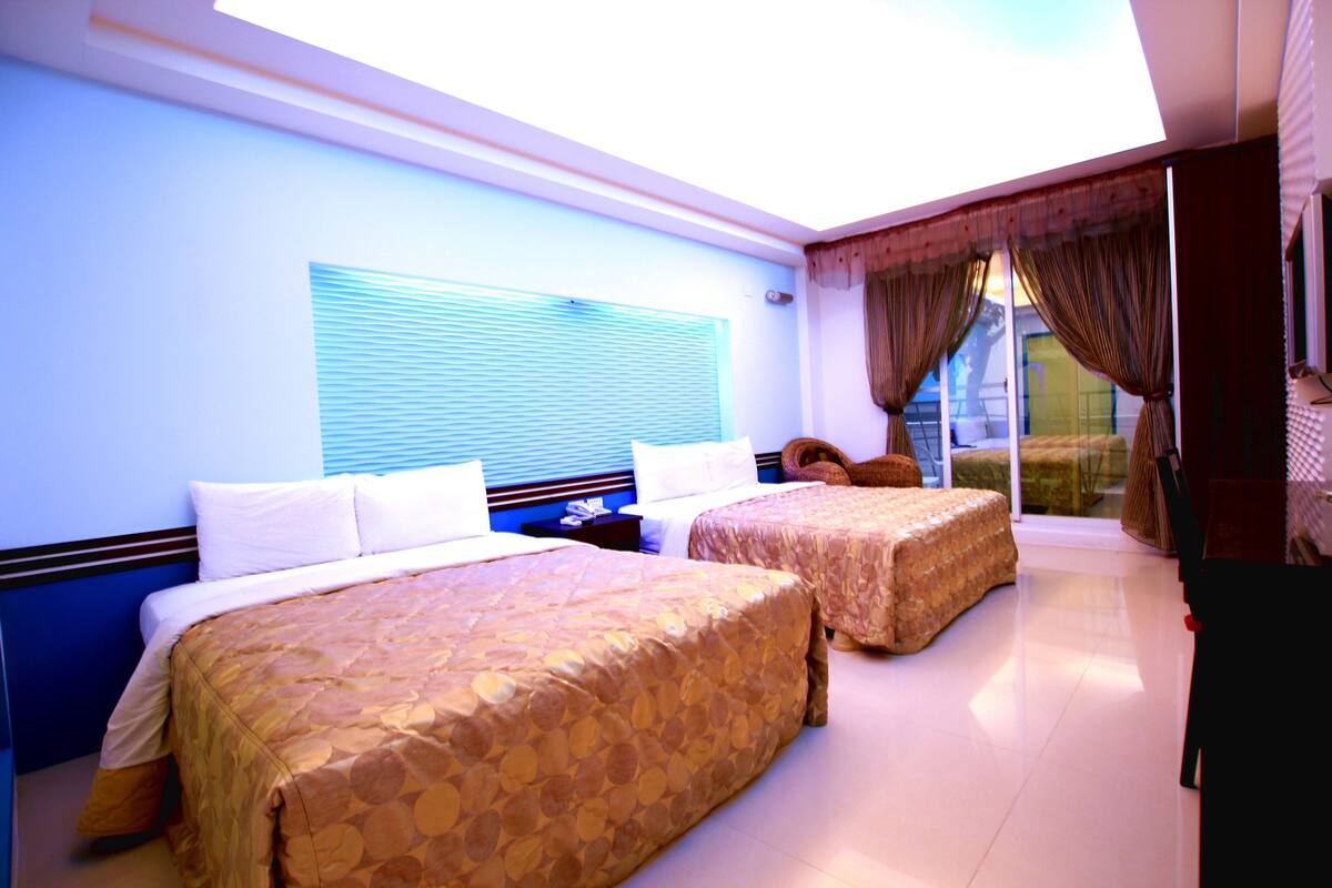 Superior Quadruple Room, 2 Double Beds, Balcony | Desk, blackout drapes, soundproofing, WiFi (free)