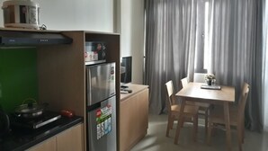 Apartment, Garden View | Private kitchen | Fridge, microwave - Duc Manh Home 1 (Da Nang)