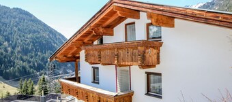 Belle maison de vacances privée pour 10 personnes avec WIFI, TV, patio et animaux admis