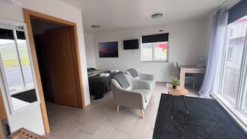 Superior Double or Twin with Mountain view and private bathroom | 1 bedroom, blackout drapes, free WiFi, bed sheets