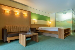 1 bedroom, in-room safe, desk, WiFi