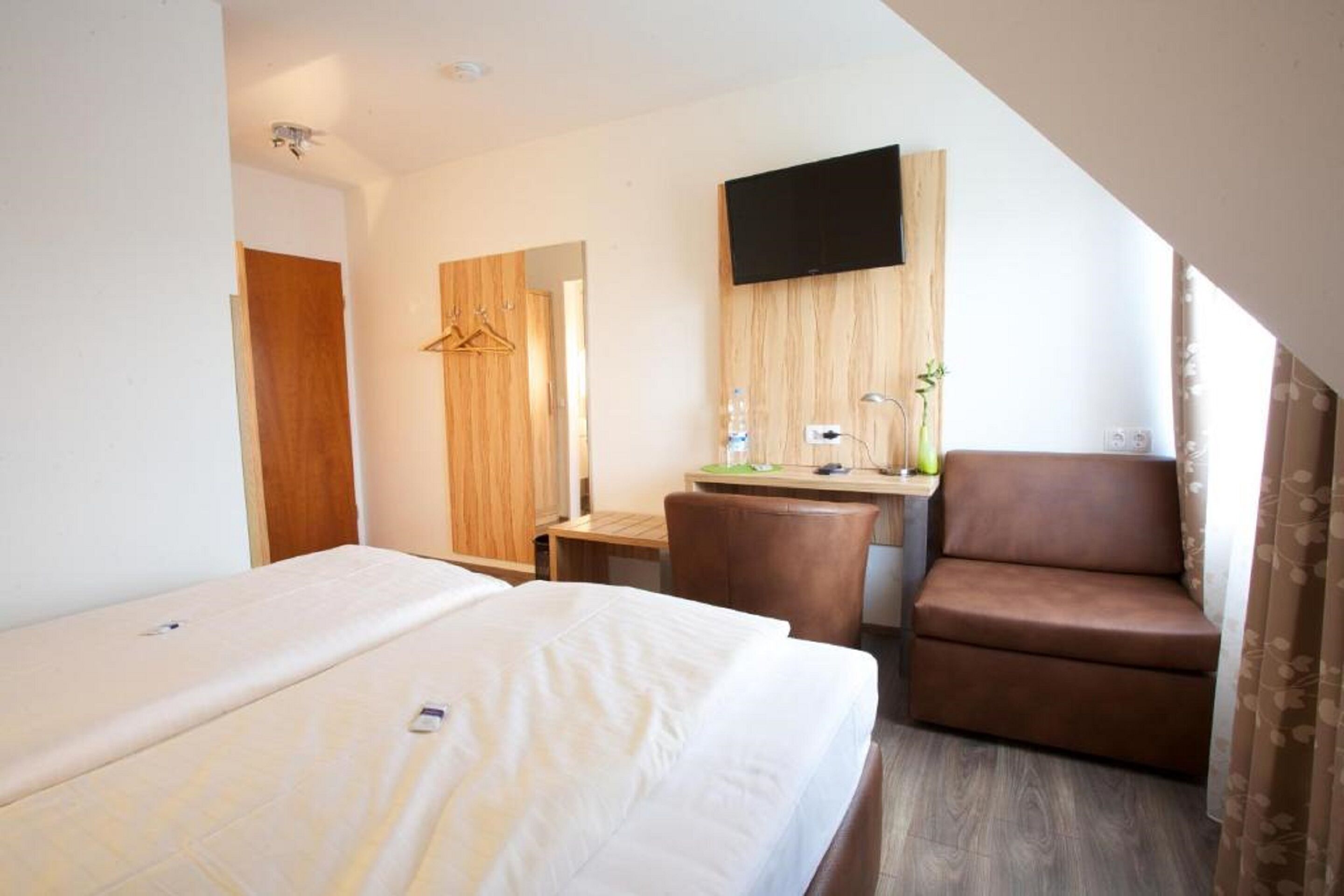 comfort double room | hypo-allergenic bedding, desk, blackout curtains, soundproofing