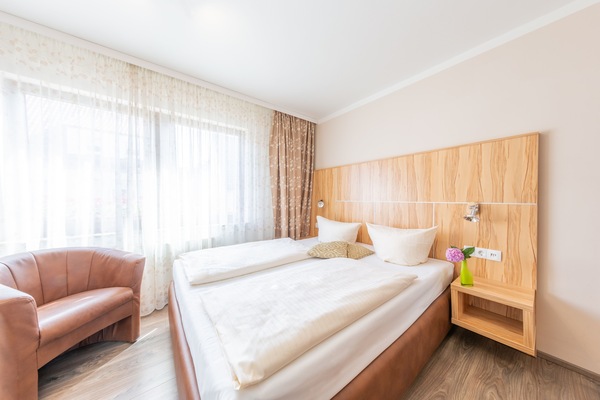 Hypo-allergenic bedding, desk, blackout drapes, soundproofing