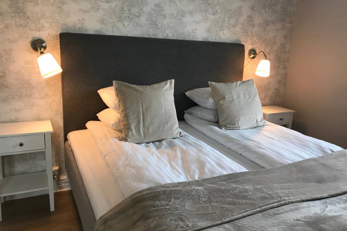 1 bedroom, desk, laptop workspace, free wifi