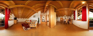 Appartement, balcon, vue montagne | Coin séjour