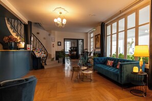 Reception - The Originals Boutique, Hôtel Victoria (Chatelaillon-Plage)