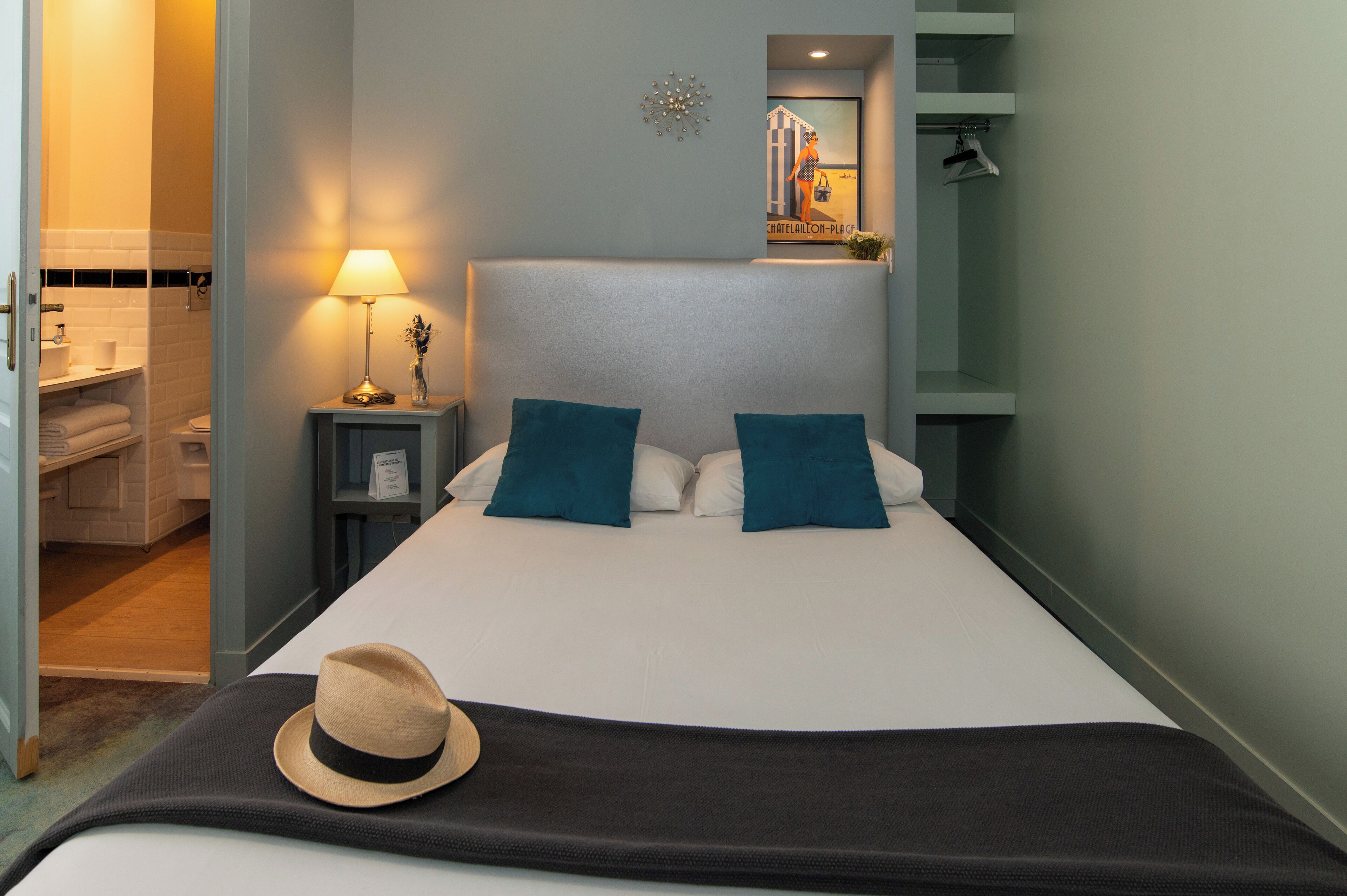 Klassieke tweepersoonskamer | Luxe beddengoed, individueel gedecoreerd, individueel gemeubileerd