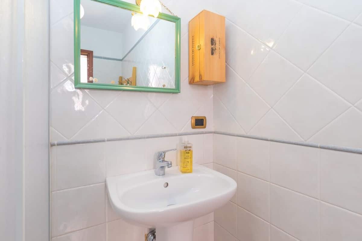 Dusche, Haartrockner, Bidet, Handtücher