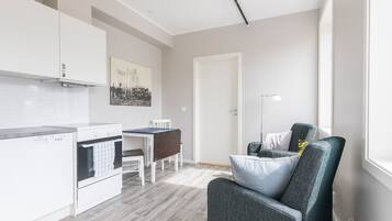 Apartment, 1 Bedroom, Kitchen | Premium bedding, individually furnished, soundproofing, free WiFi